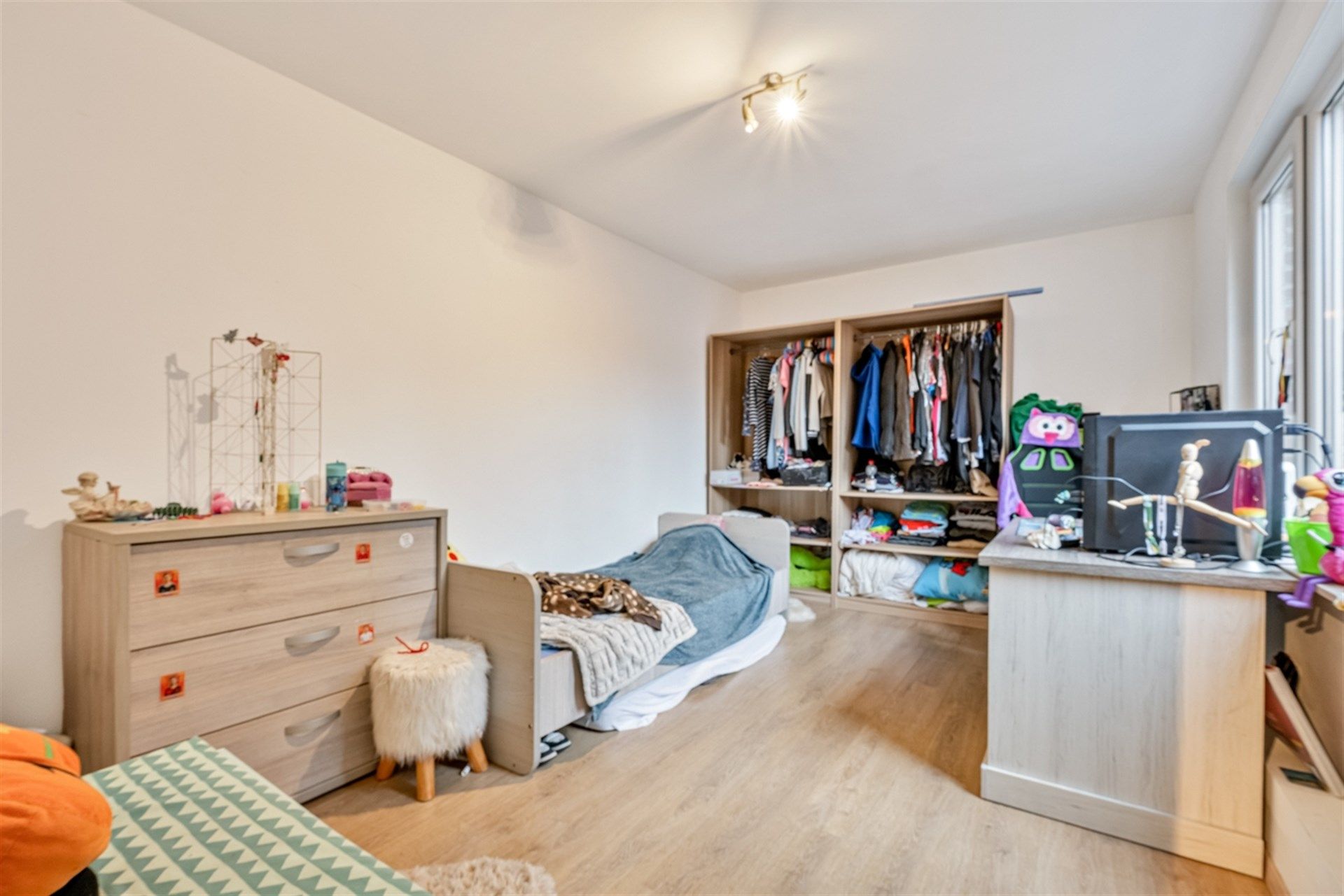 Centraal gelegen gelijkvloers appartement met 2 slaapkamers foto 6