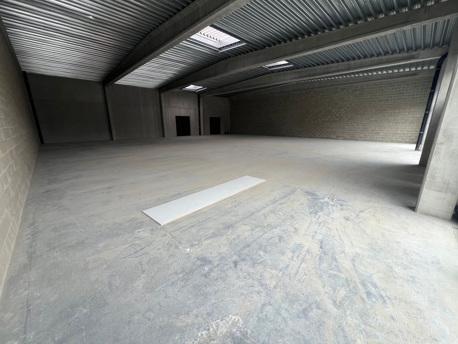 Handelszaak  te huur - 445 m2. (UNIT 7) foto 11