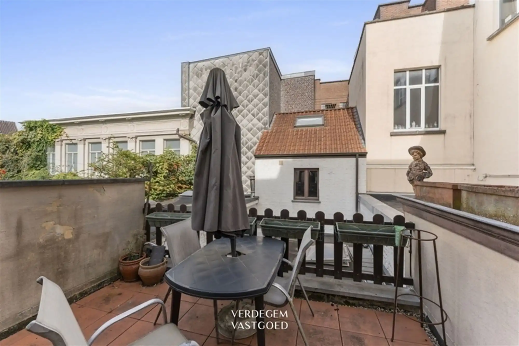 Iconisch café in hartje Gent, vrij van brouwer, met woongedeelte en erkend b&b foto 23