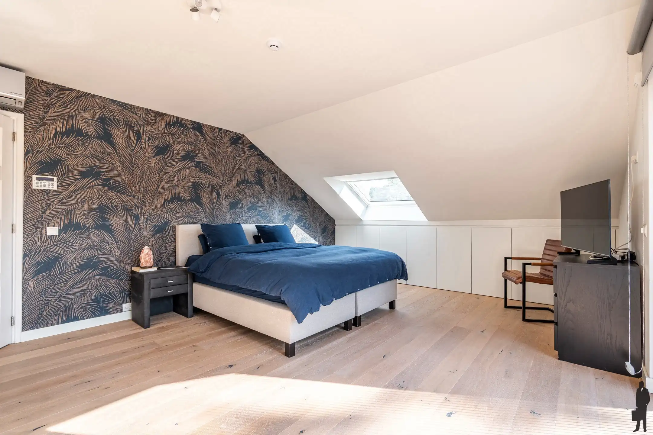 In de Meerse bergen treffen we op een ruim perceel van ca. 2.735m² deze knappe, lichtrijke villa foto 30