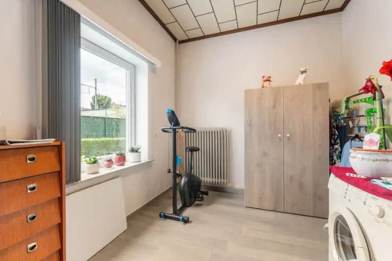 Charmante Open Bebouwing - 4 slpkmrs, ruime oprit en meer dan 150 m² opslagruimte! foto 12