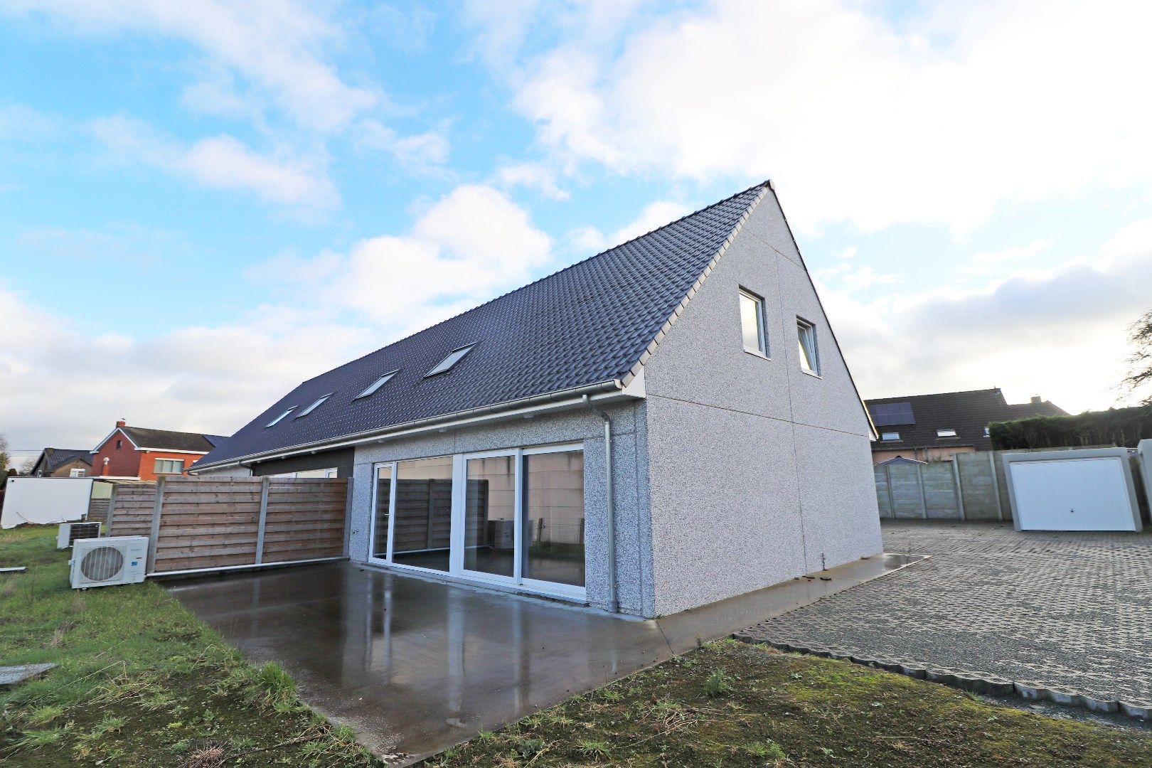 Nieuwbouwwoning (met warmtepomp) foto 8