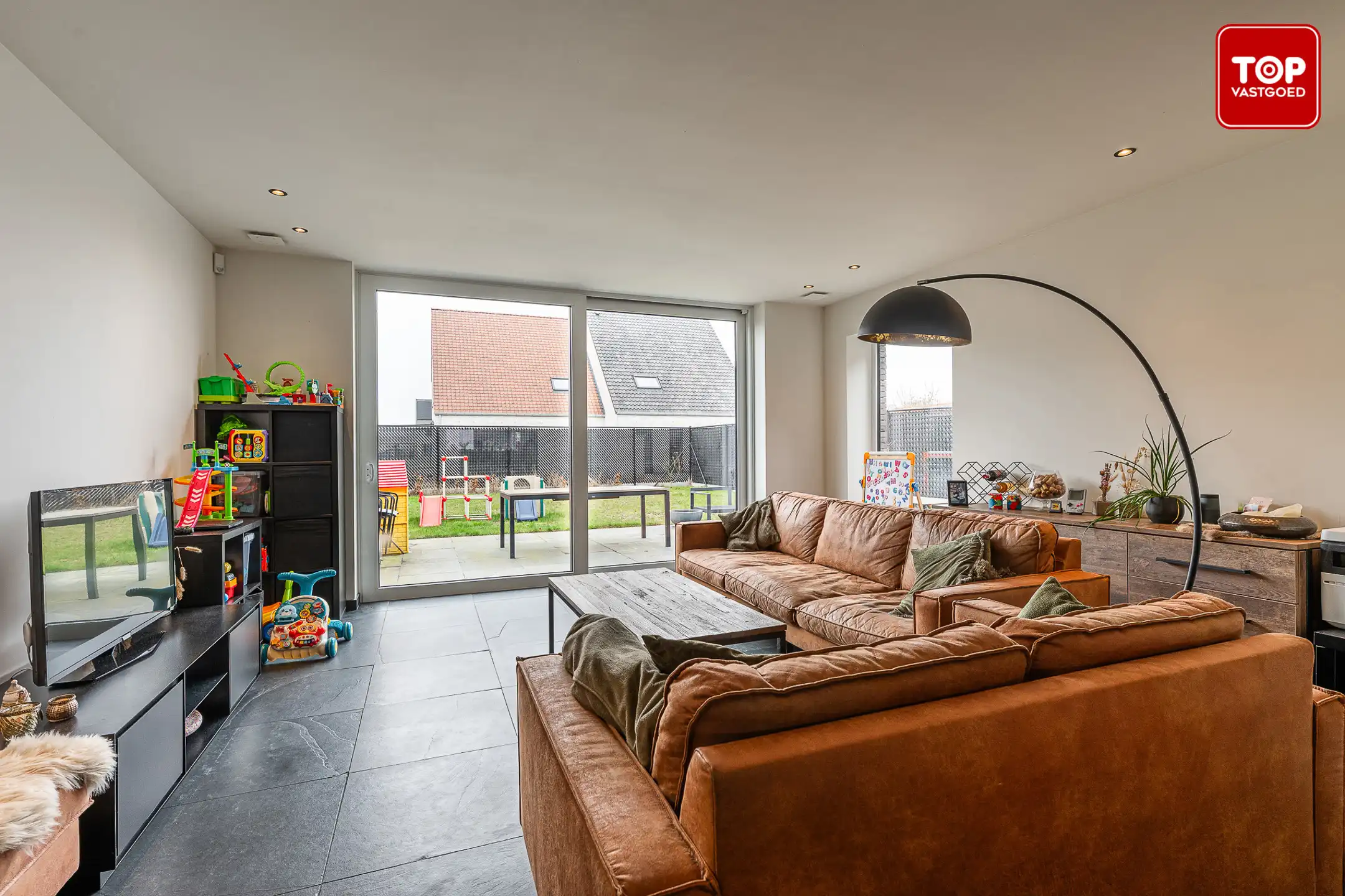 Stijlvolle en energiezuinige gezinswoning met hoogwaardige materialen en zonnige tuin foto 7