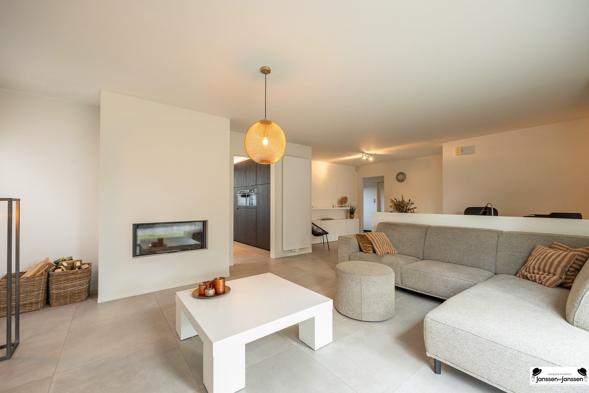 Instapklare, volledig gerenoveerde woning op royaal perceel! foto 4