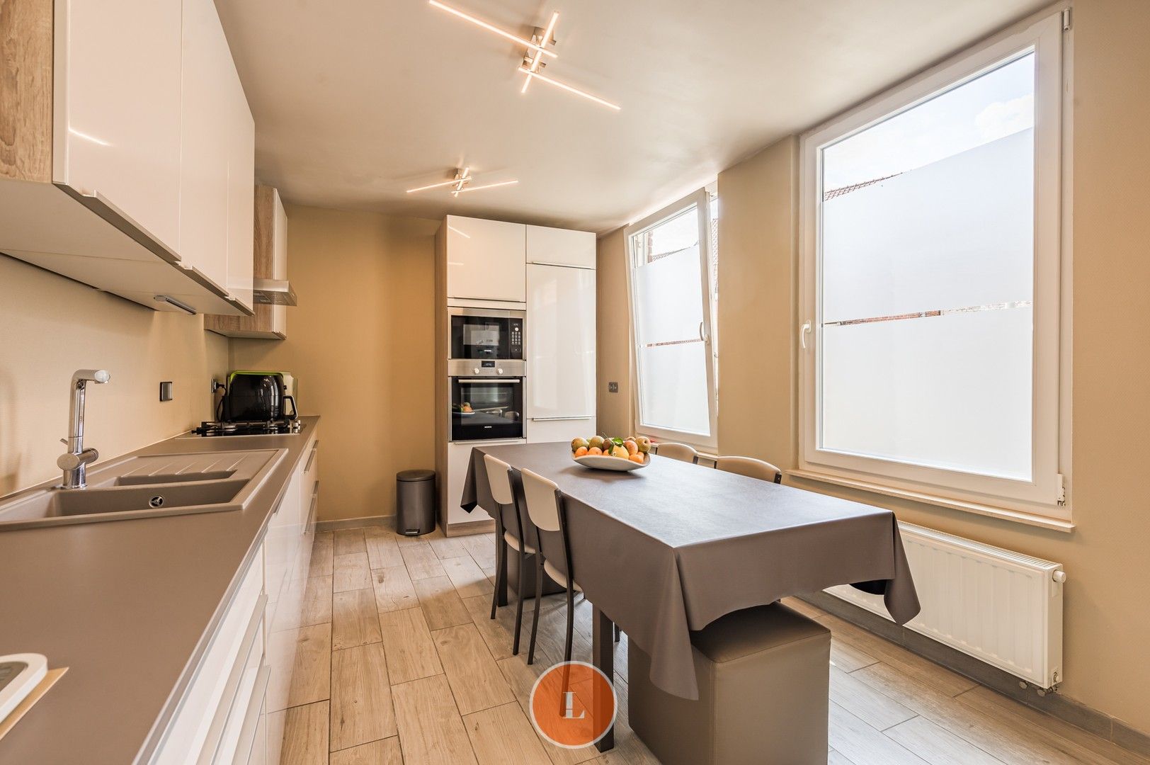 Huis met 3 slaapkamers te koop in centrum Menen foto 2