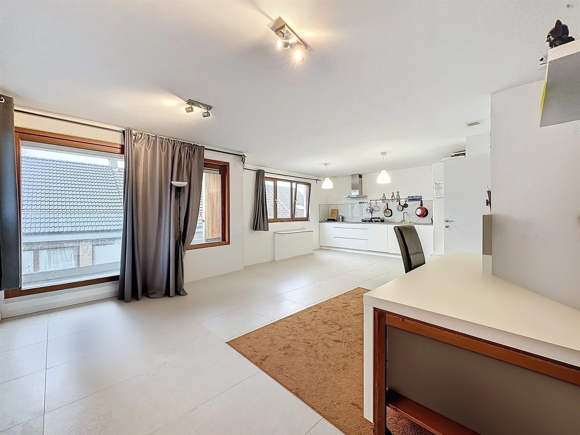 Energiezuinig en recent 3slaapkamerappartement met 2 terrassen in Sint-Niklaas foto 3