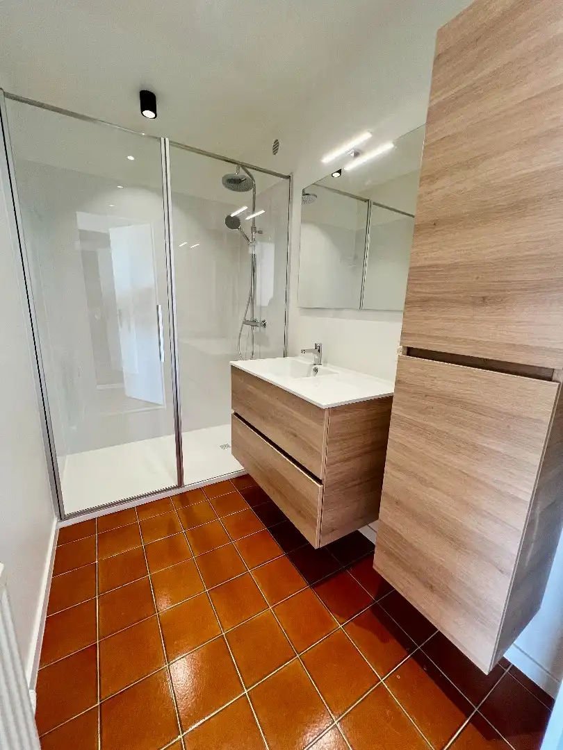 Opgeknapt app met 2 slkps en 2 terrassen met prachtig zicht foto 4