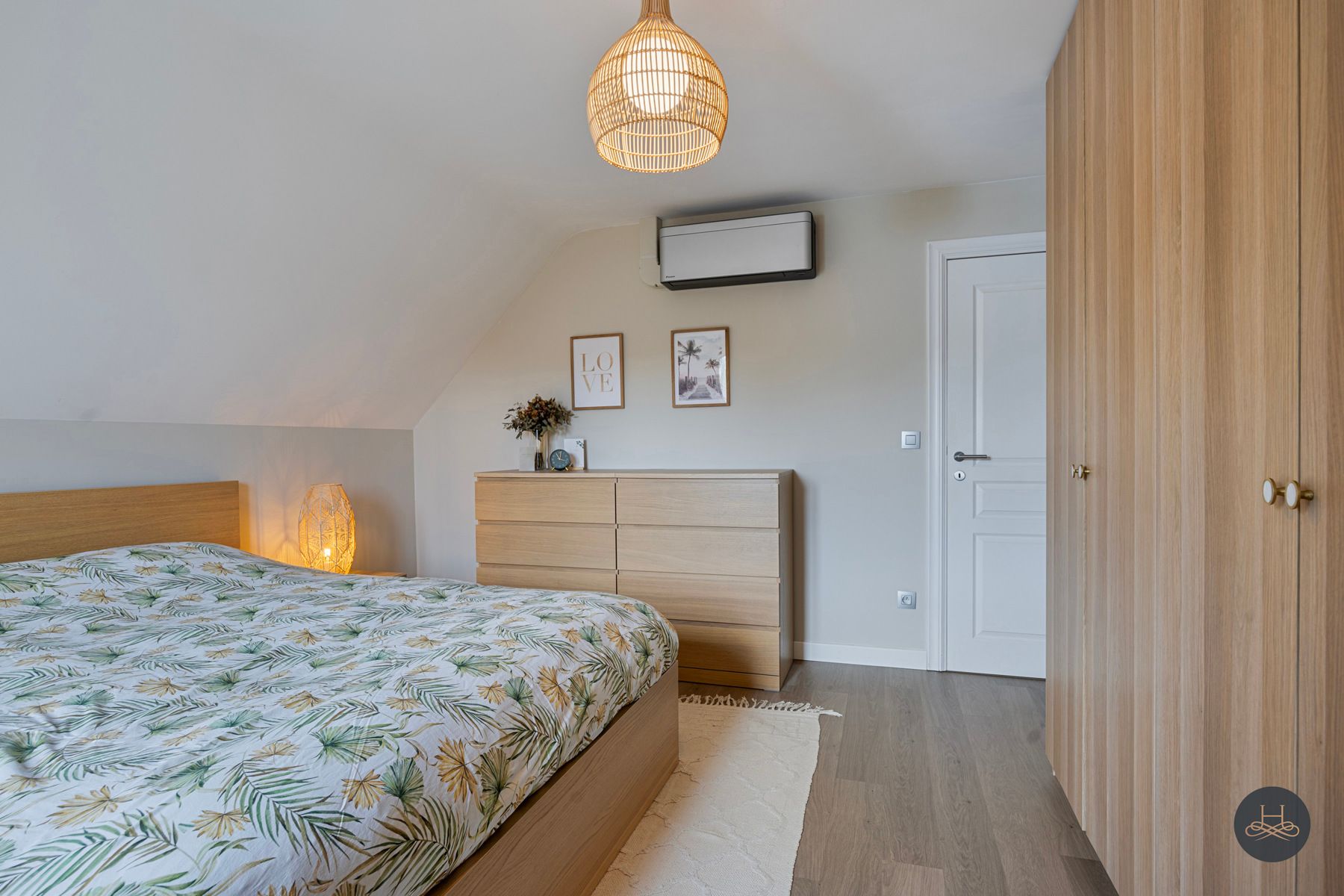 Rustig gelegen, gerenoveerde open woning met prachtige tuin foto 23