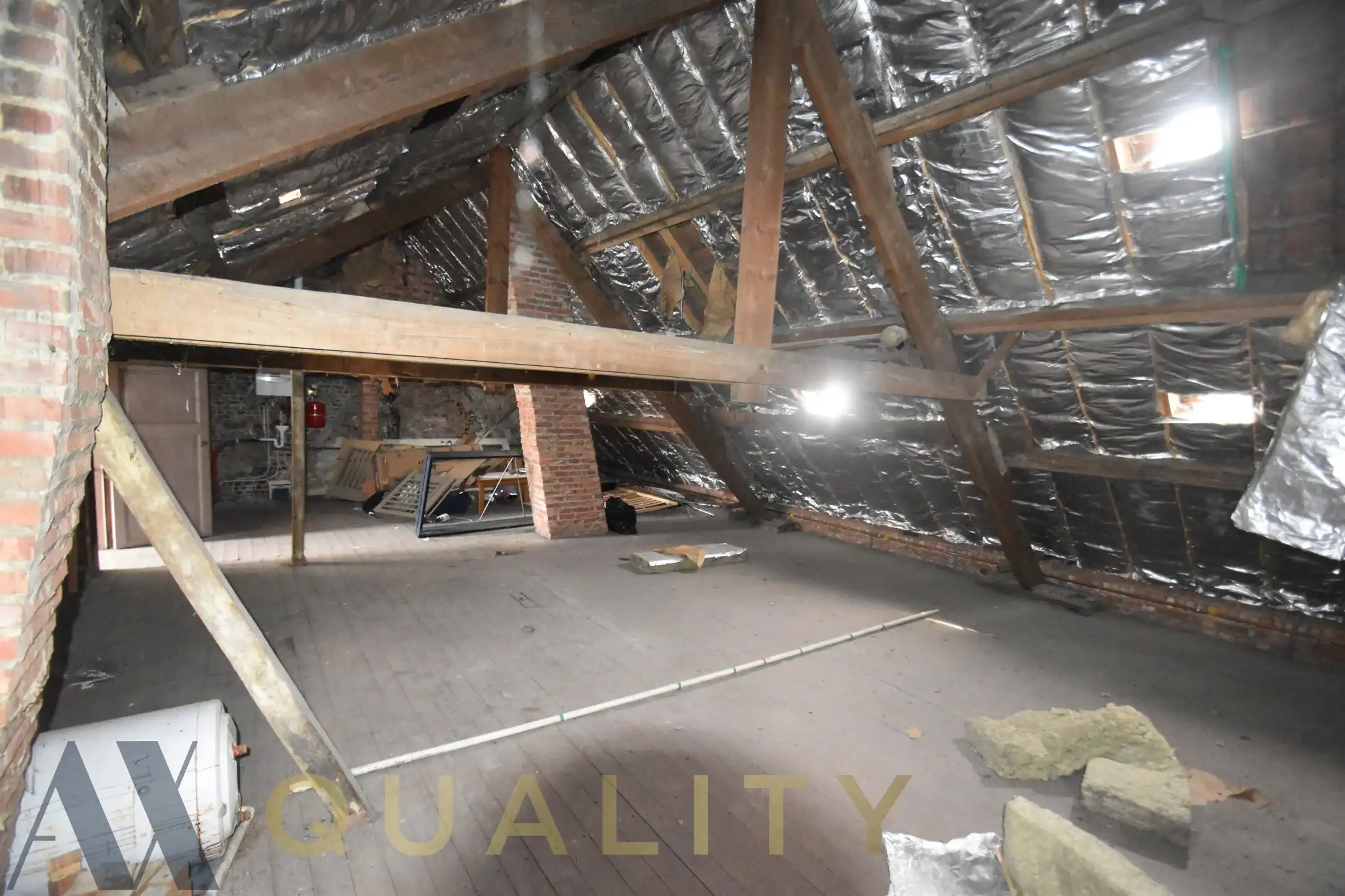 Kraktervolle te renoveren rijwoning/handelshuis met grote tuin en garage foto 15