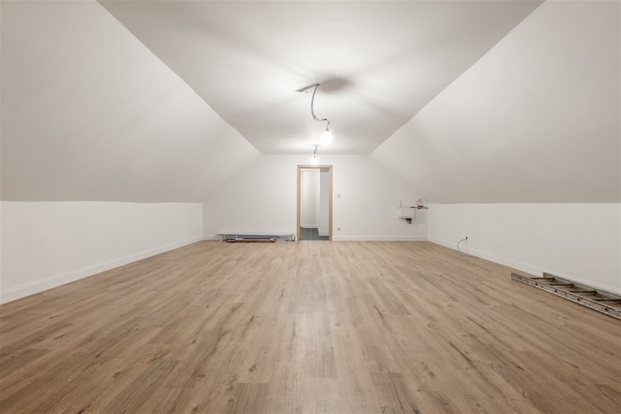 UNIEKE LANDELIJKE GEZINSWONING MET BIJBOUW VAN 320M² OP PRACHTIG PERCEEL  foto 62