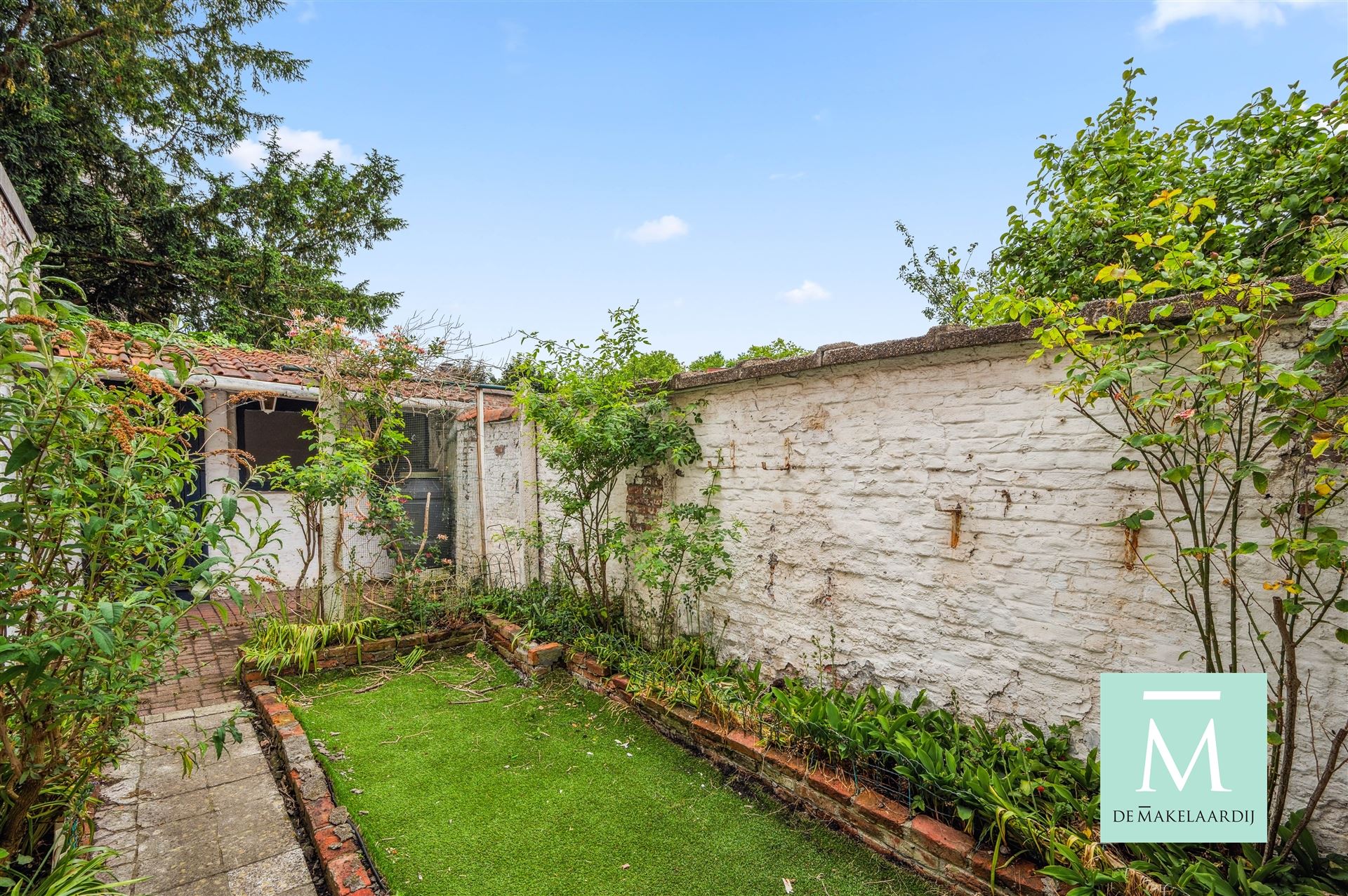 Te renoveren Begijnenwoning gelegen op een toplocatie! foto 15