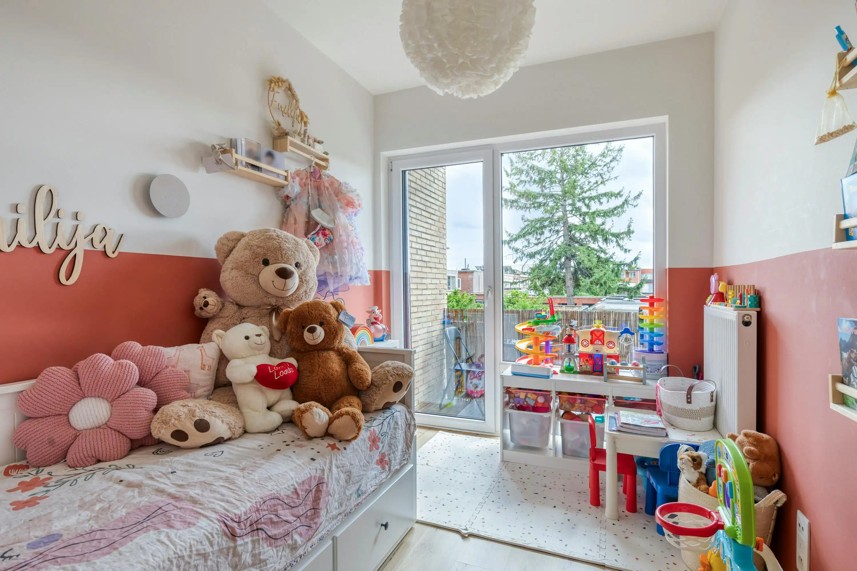 Appartement te koop in Merksem met 2 slaapkamers en garage foto 13