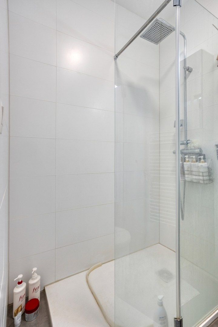 Instapklaar gelijkvloers appartement met 2 slpks en ruime tuin gelegen in Geel !  foto 11