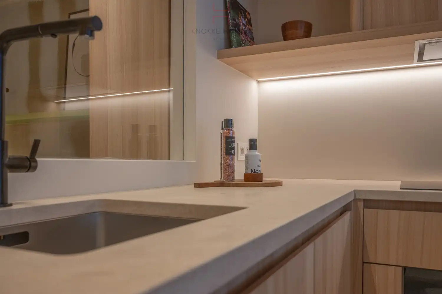 Luxueus gerenoveerd 2-slaapkamerappartement met frontaal zeezicht in Het Zoute foto 11