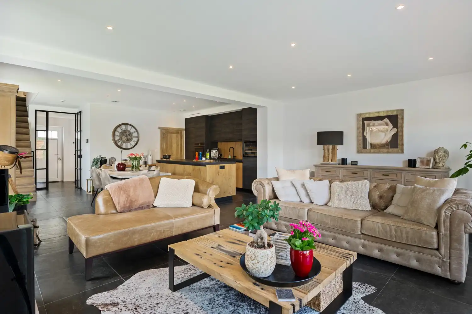 Stijlvolle halfopen BEN-woning met 2 slaapkamers en uitbreidingsmogelijkheden op zolder in Wommelgem! foto 9
