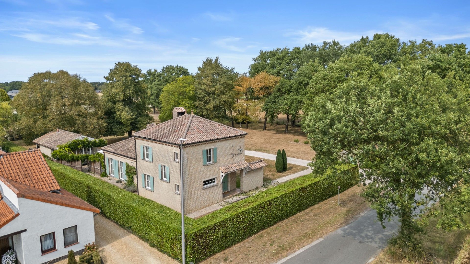 Idylisch en rustige gelegen woning op 43a 50ca in Opoeteren foto 2
