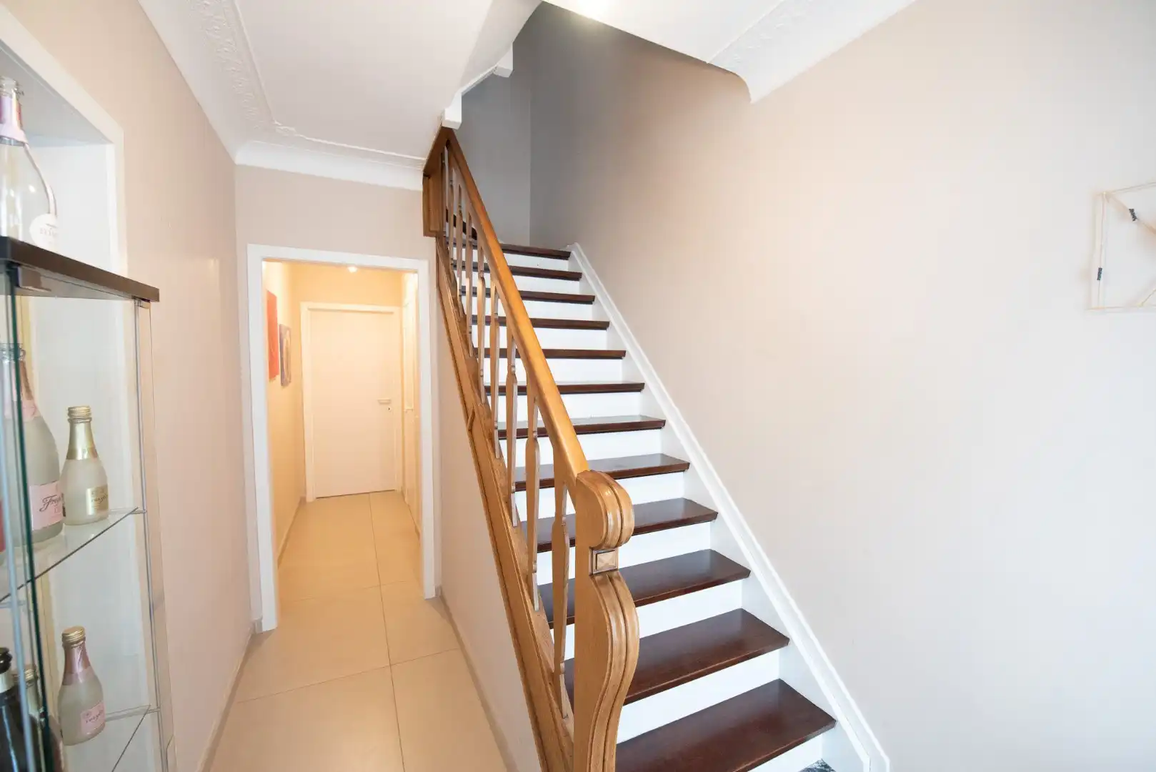 Charmante, halfopen bebouwing op 978 m² te koop in Zulte! foto 8