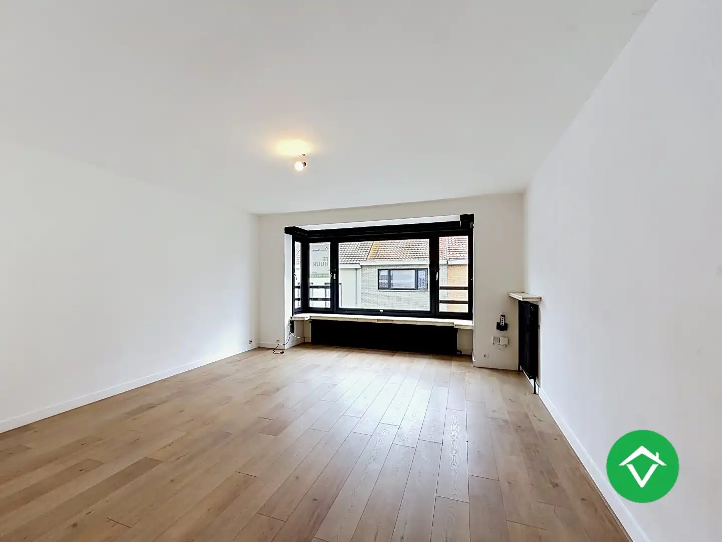 Recent gerenoveerd instapklaar appartement met 2 slaapkamers en terras in Oostende foto 8