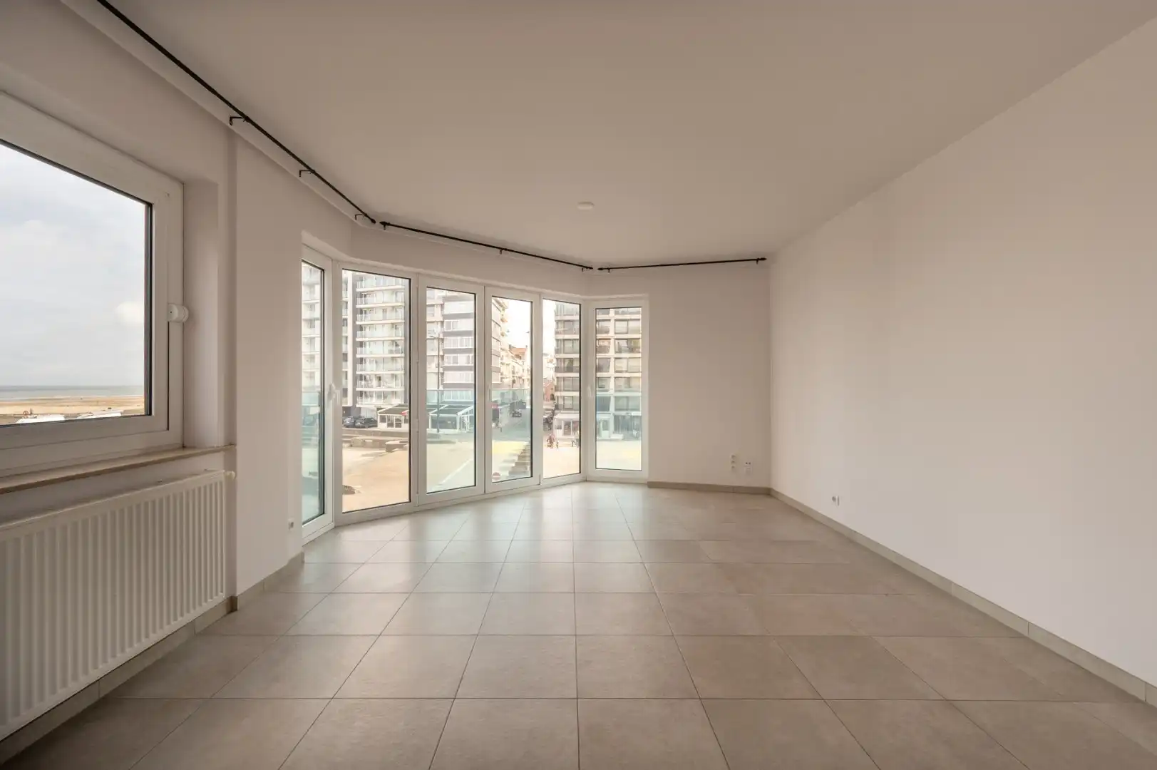 Hoekappartement met 2 slaapkamers en mooi zeezicht foto 5