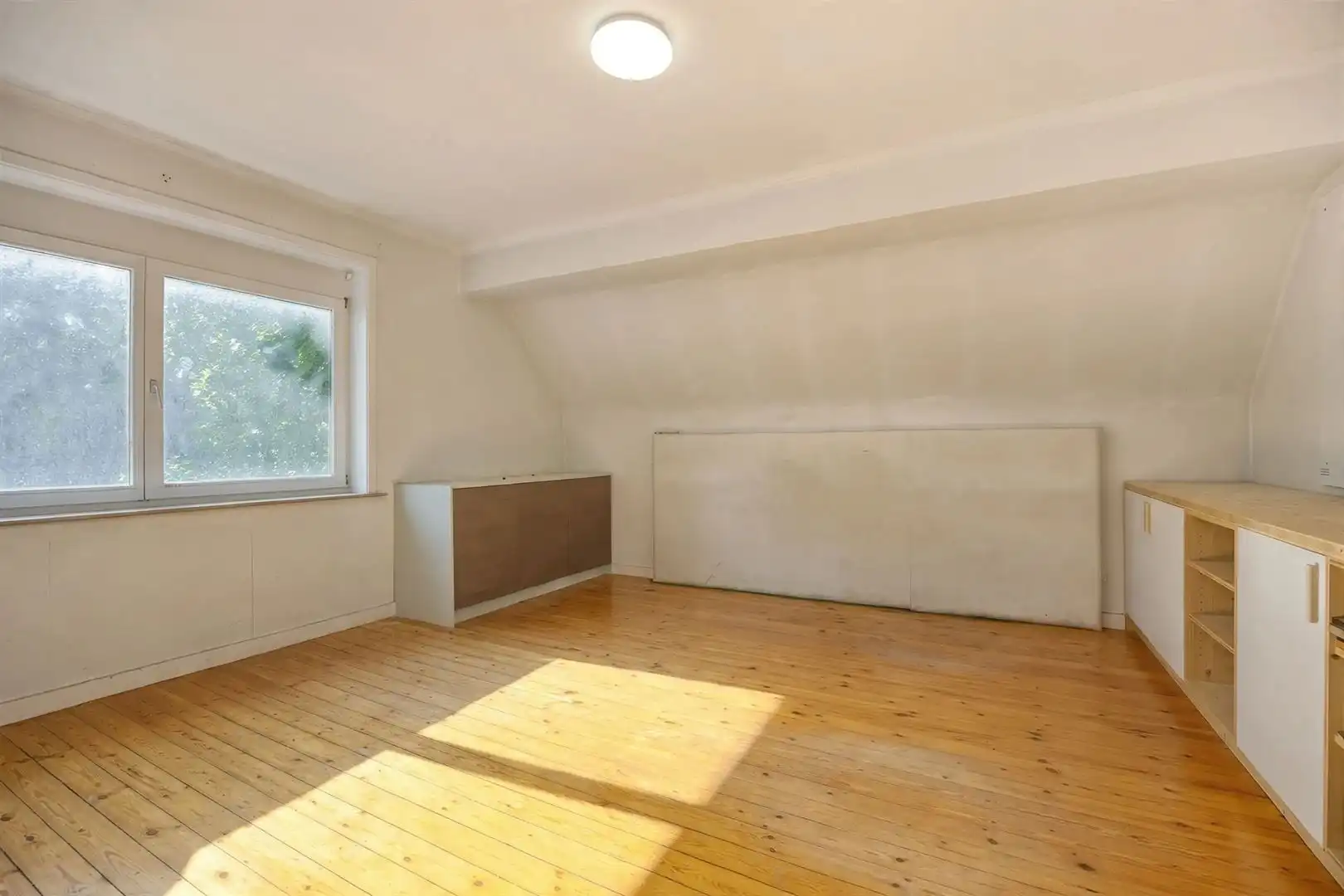 Ruime woning vlakbij het centrum foto 14