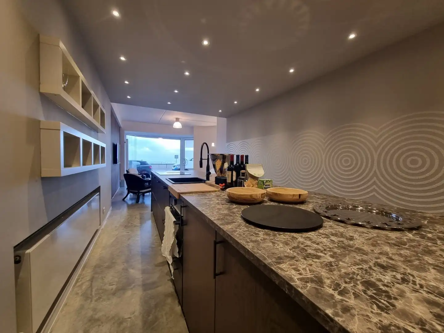 Uitzonderlijk appartement/loft op de zeedijk van Heist (271 m² bew. opp!!) foto 9