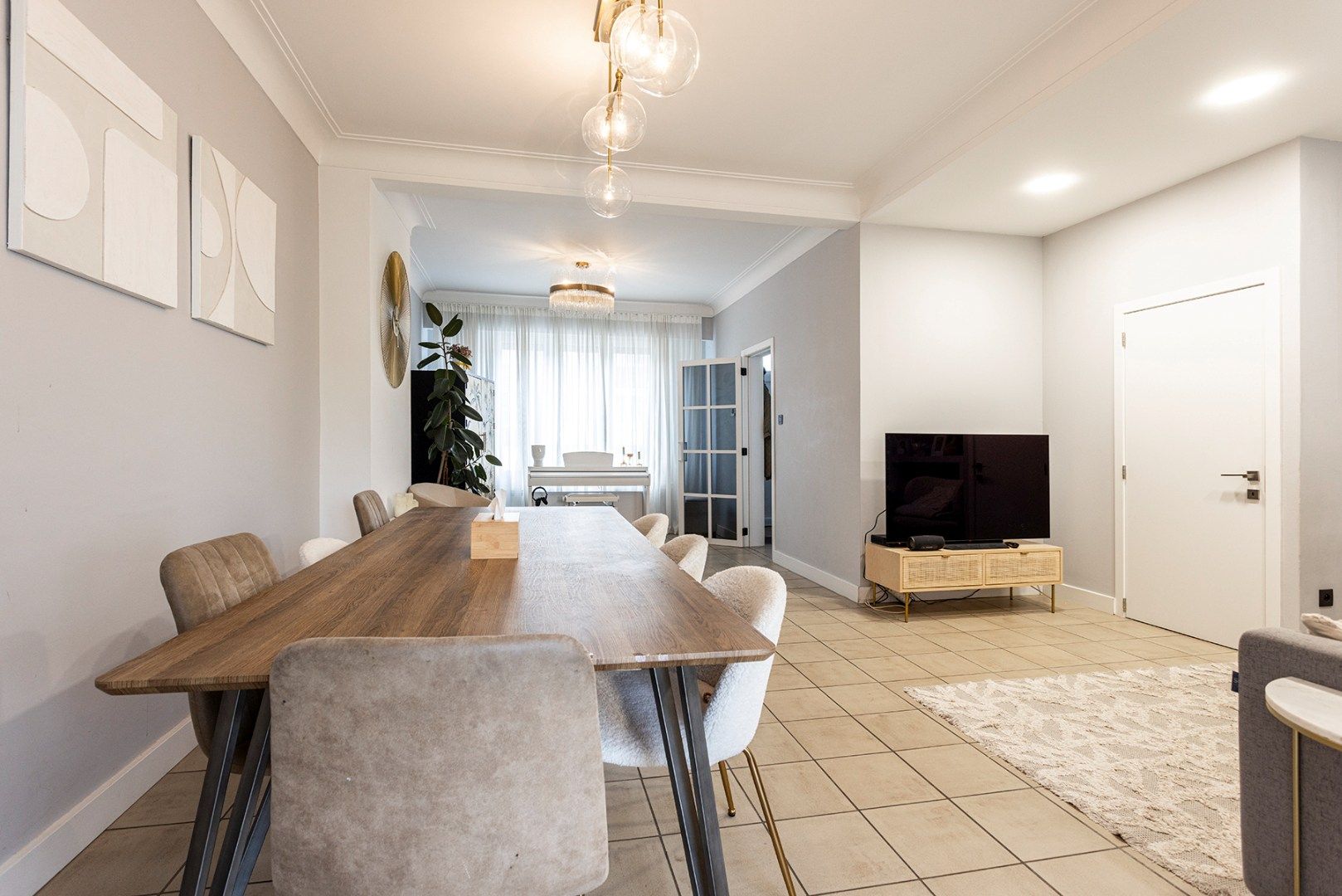 Riante bel-étagewoning met 3 slpk, garage en tuin! foto 2