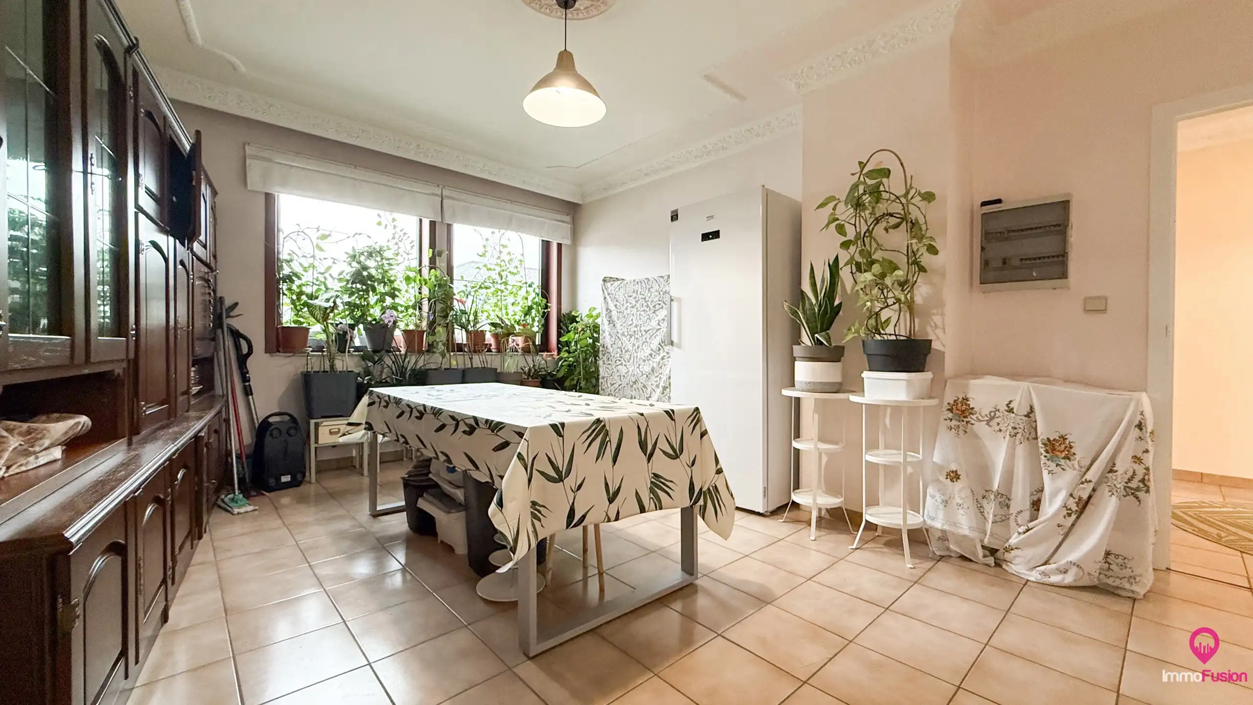 Handelspand met woonst op zeer goede commerciele ligging! foto 21