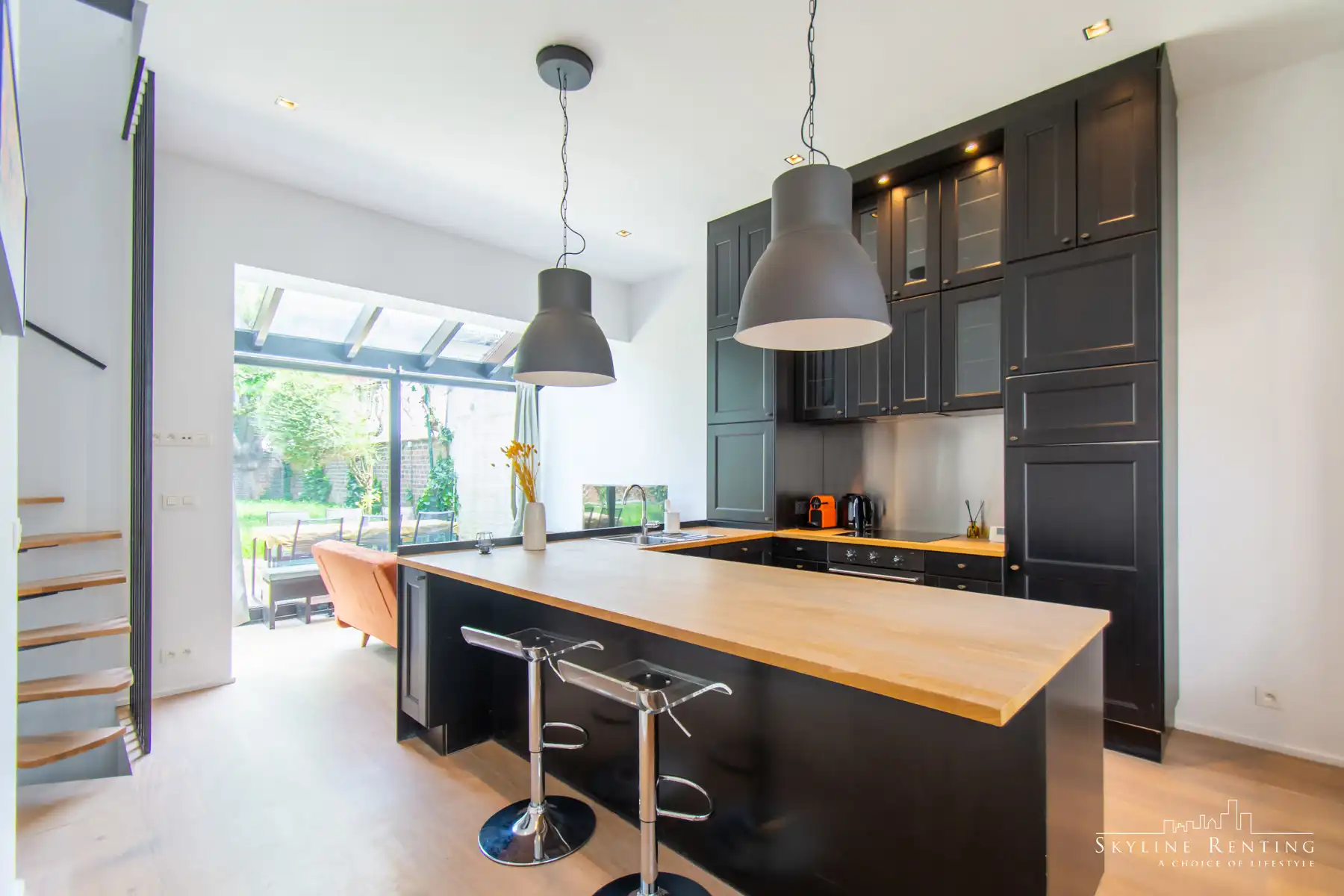 Gemeubeld duplex huis met tuin & privézwembad in Elsene foto 8