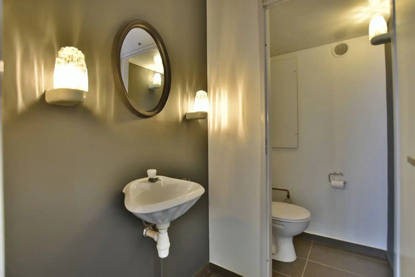 Stijlvol vernieuwd appartement met uniek zicht op de Brusselse Forten foto 25