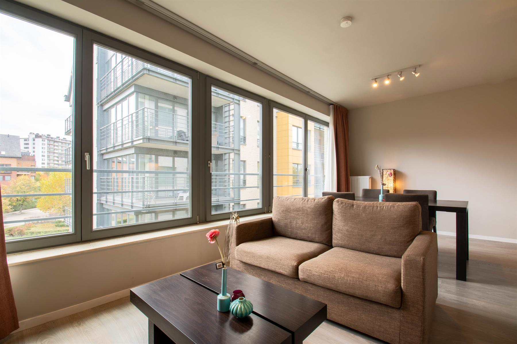 LICHTRIJK - GEMEUBELD Appartement 1 kamer (NAVO area) foto 2