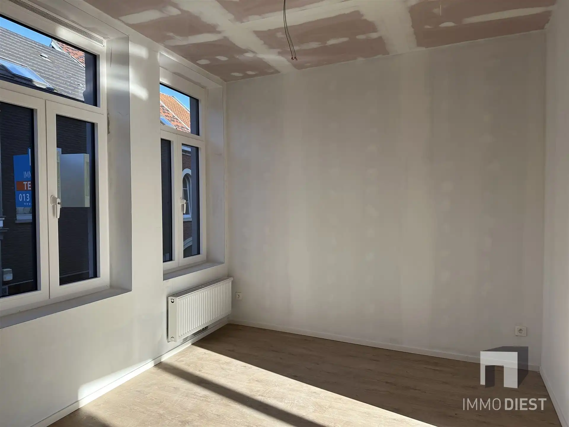 Knap appartement met terras en 2 slpks - centrum Diest - veel lichtinval foto 8