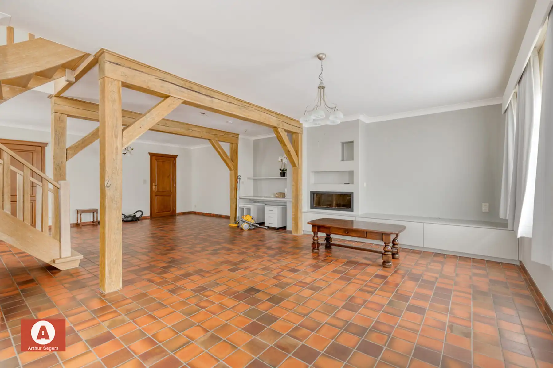 Woning met atelier en 4 slaapkamers in Buggenhout foto 8