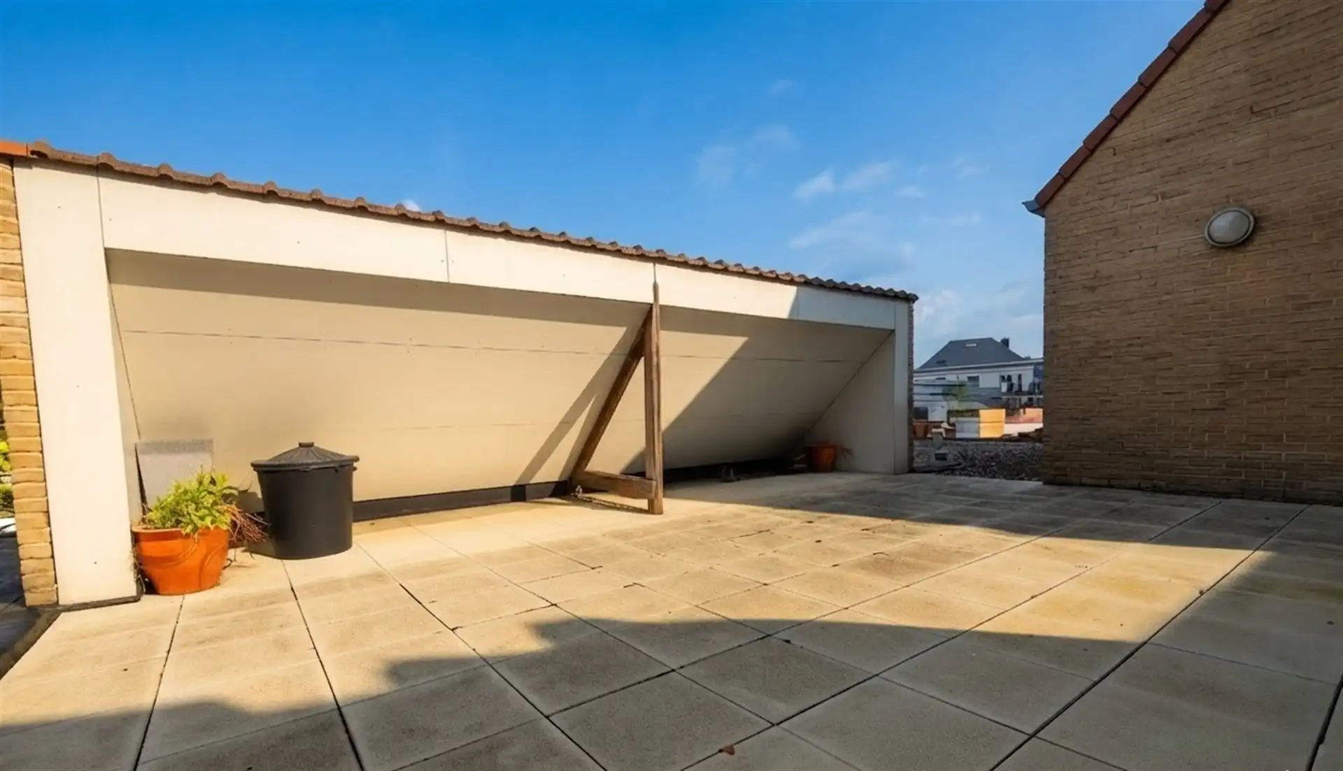 Zeer ruim appartement met zonnig terras foto 15