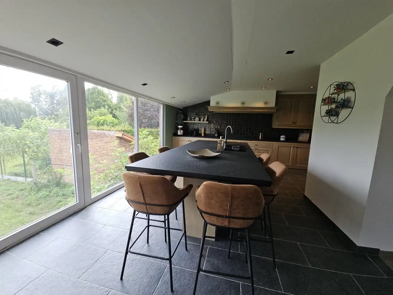 Karaktervolle halfopen woning met authentieke uitstraling foto 10