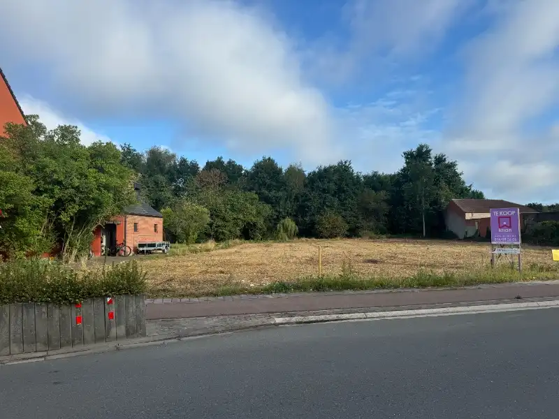 Zuidgerichte bouwgrond OB op topligging, 7a69ca. foto {{pictureIndex}}