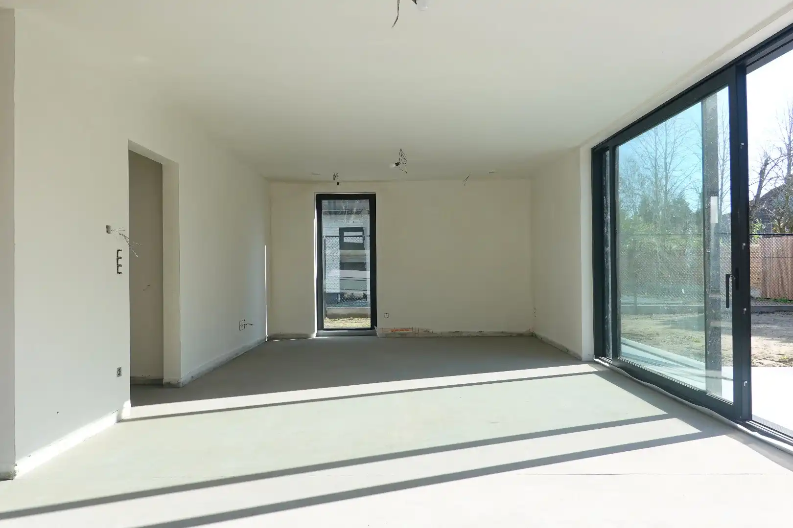 Nieuwbouwwoning met 4 slaapkamers op een uitstekende ligging in centrum Jabbeke foto 5