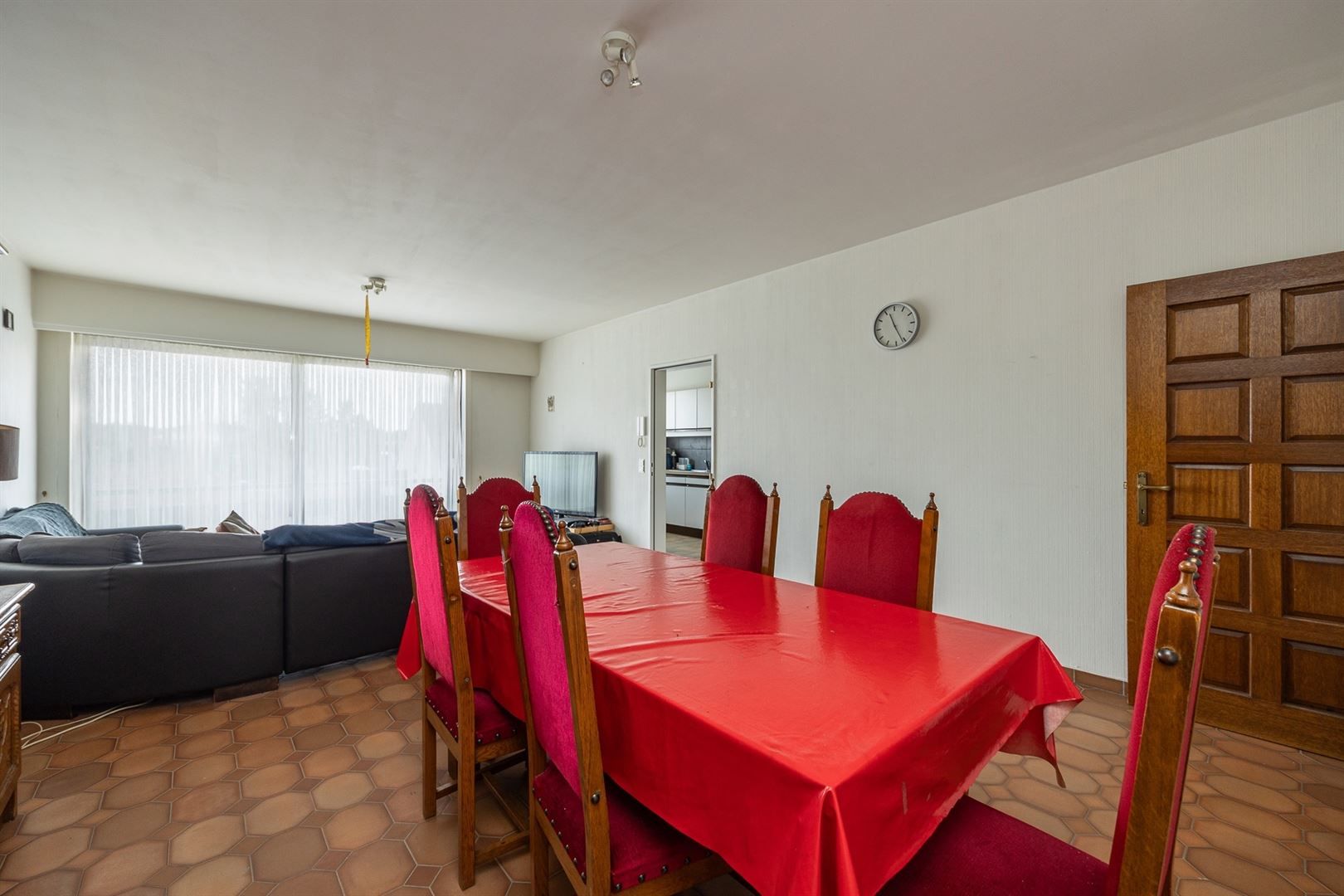 Appartement met 2 slaapkamers, balkon en terras! foto 4