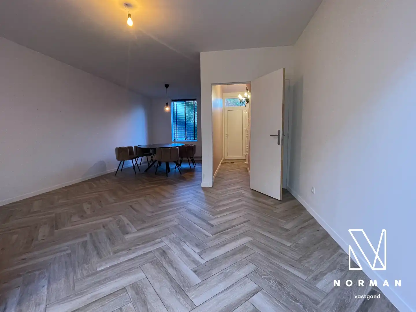 Gezellige woning met stadstuin en overdekt terras foto 5