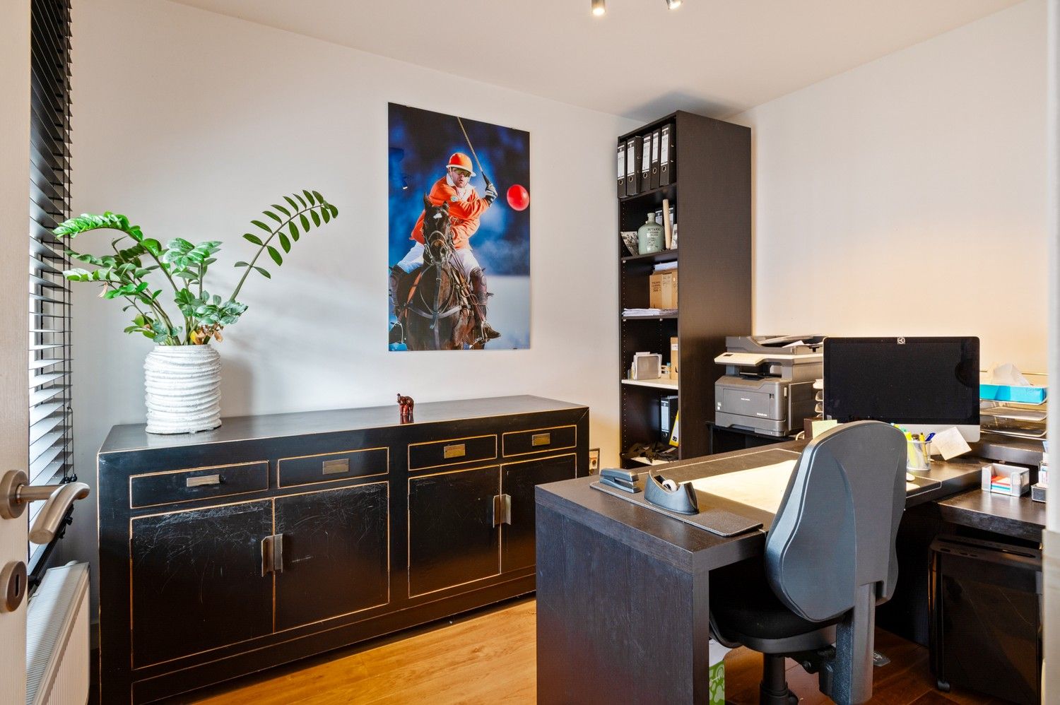 Instapklare woning met 4 slaapkamers, garage en tuin te Berchem! foto 17