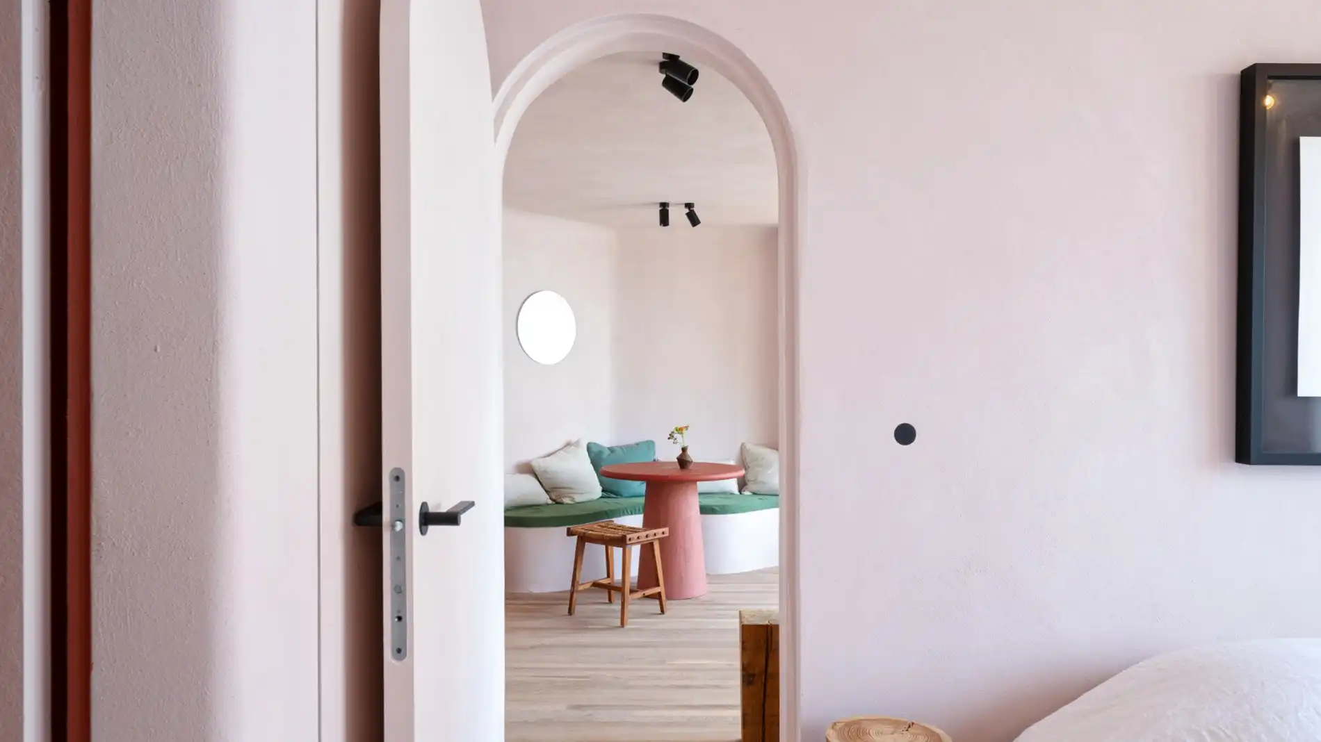 Luxueus gerenoveerd appartement met ZEEzicht, gelegen op het Driehoeksplein. foto 22