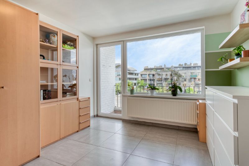 Volledig gerenoveerd 2-slaapkamer appartement op een rustige ligging foto 7