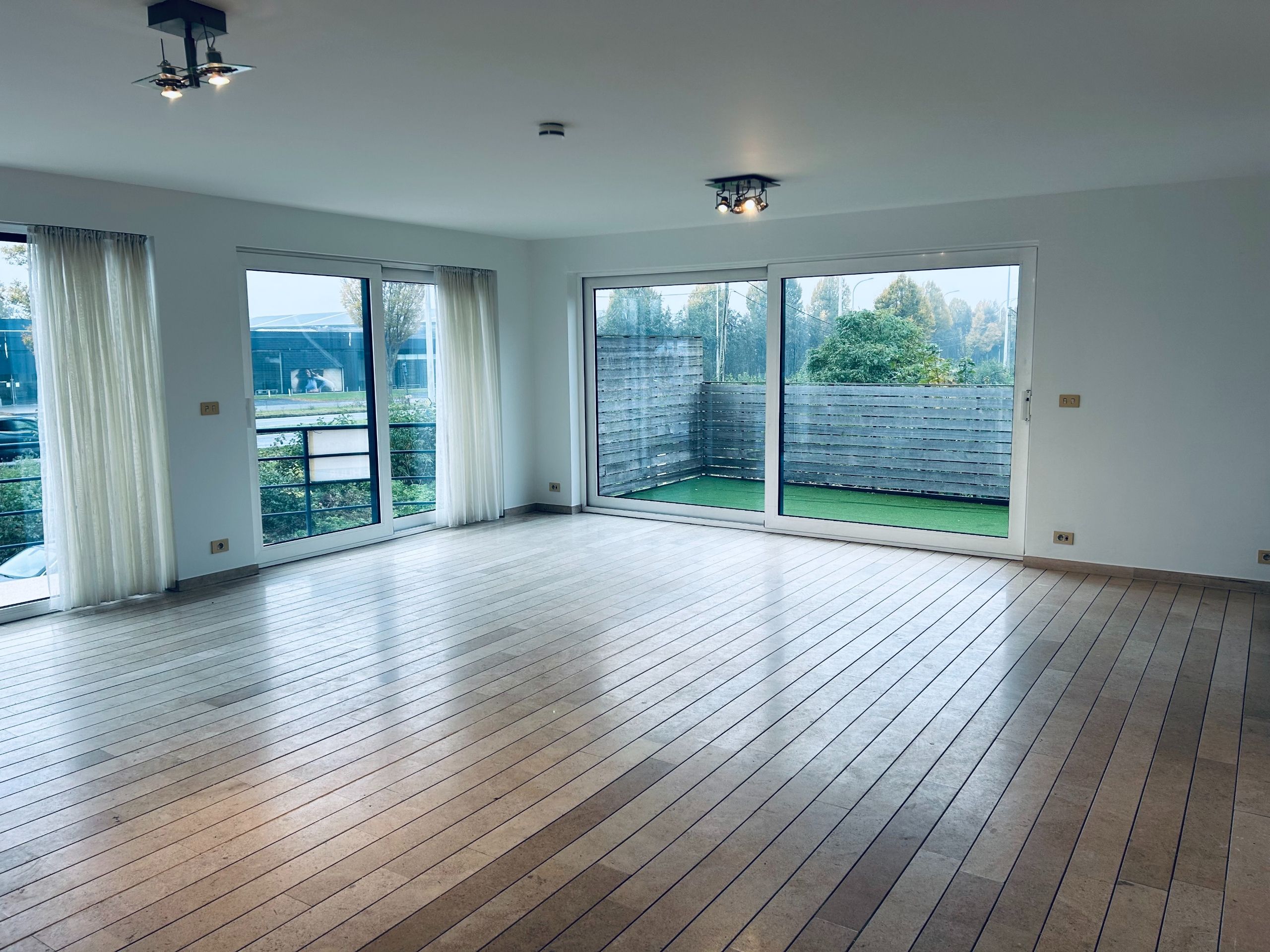 Ruim appartement (ca. 120m2) op 1e verdieping met 3 slaapkamers foto 3