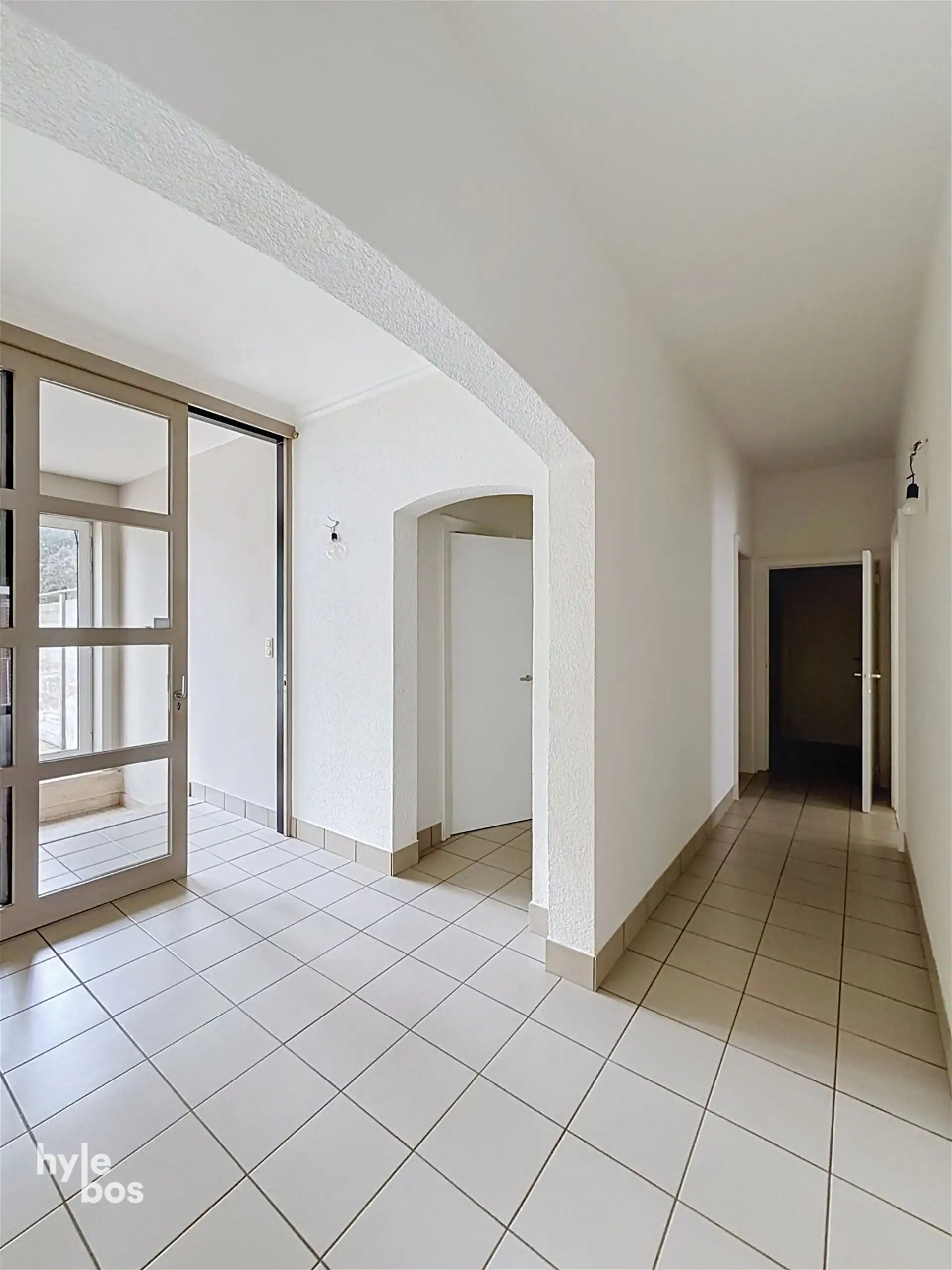 3 slaapkamer appartement met ruim terras en autostaanplaats foto 3