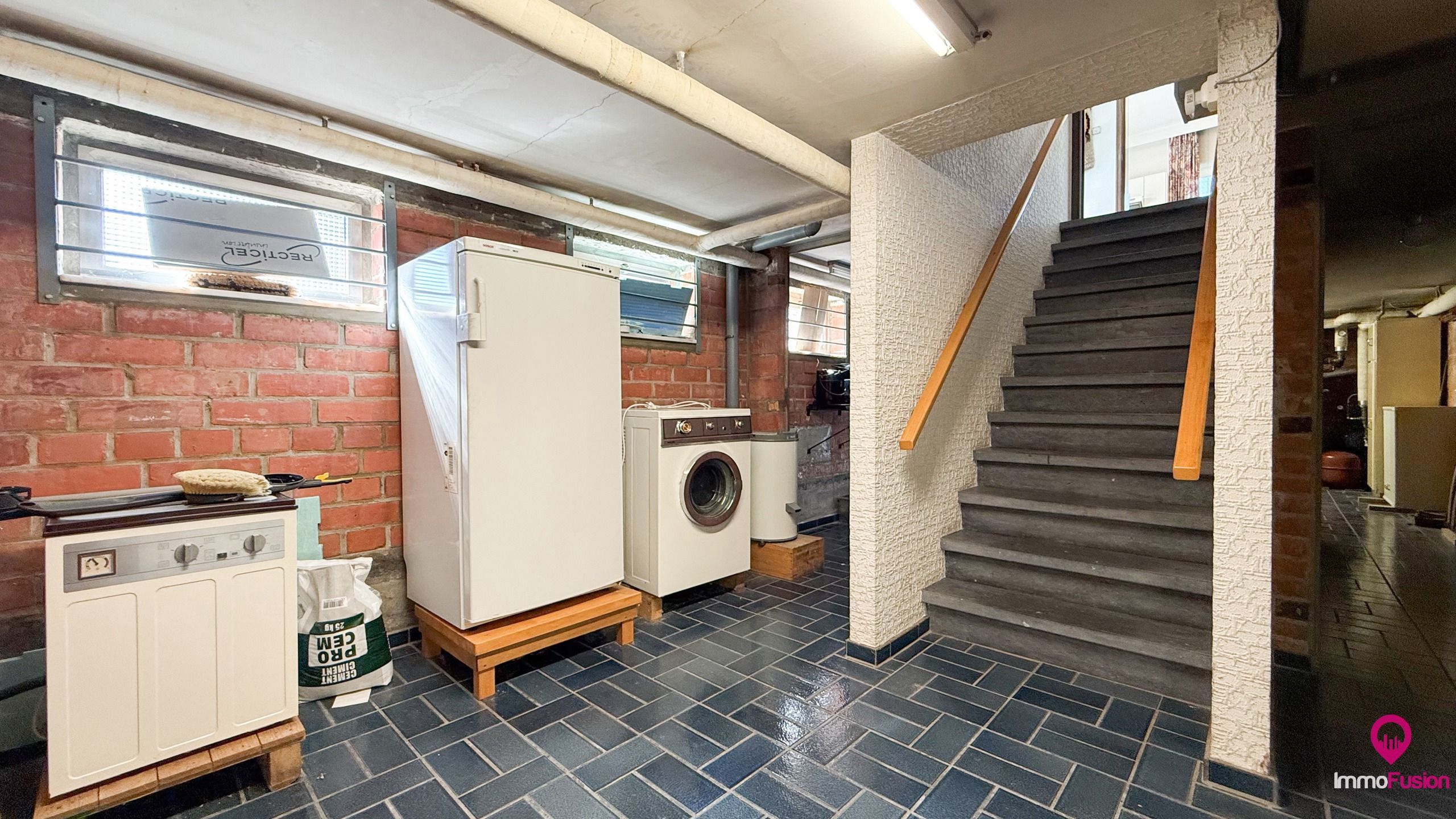 Mooie, volledig onderkelderde bungalow met 3 slaapkamers!  foto 25