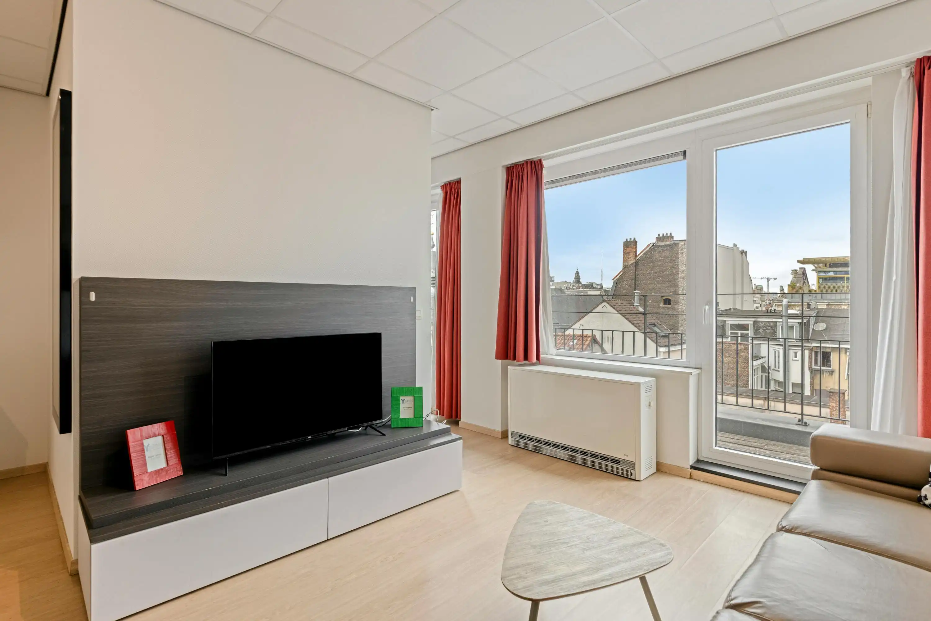 Lichtrijke Studio te Koop in Hartje Brussel foto 11