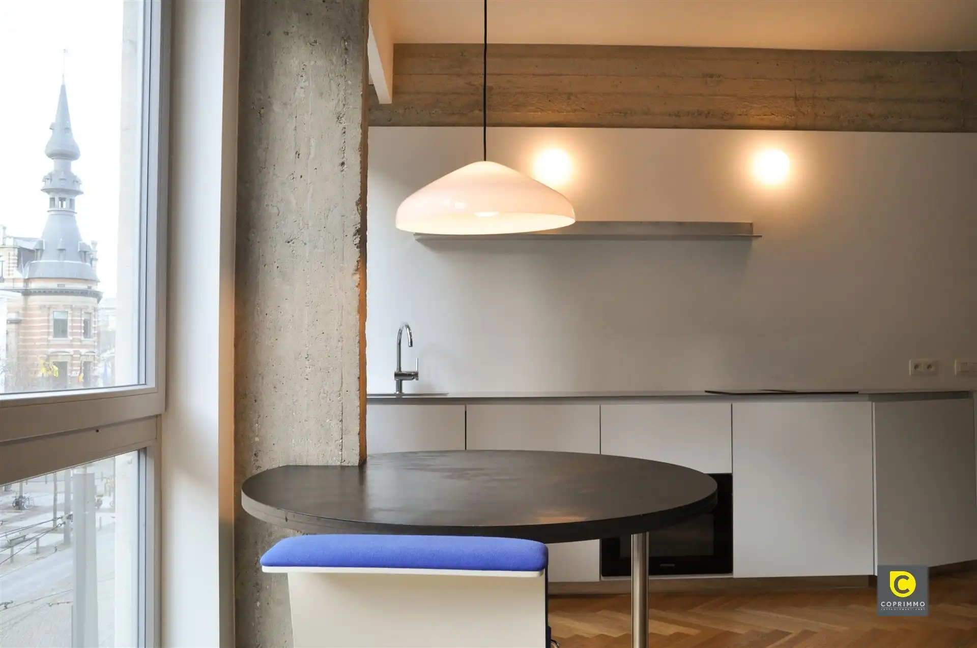 Designstudio op topligging aan het Leopoldplein foto 13