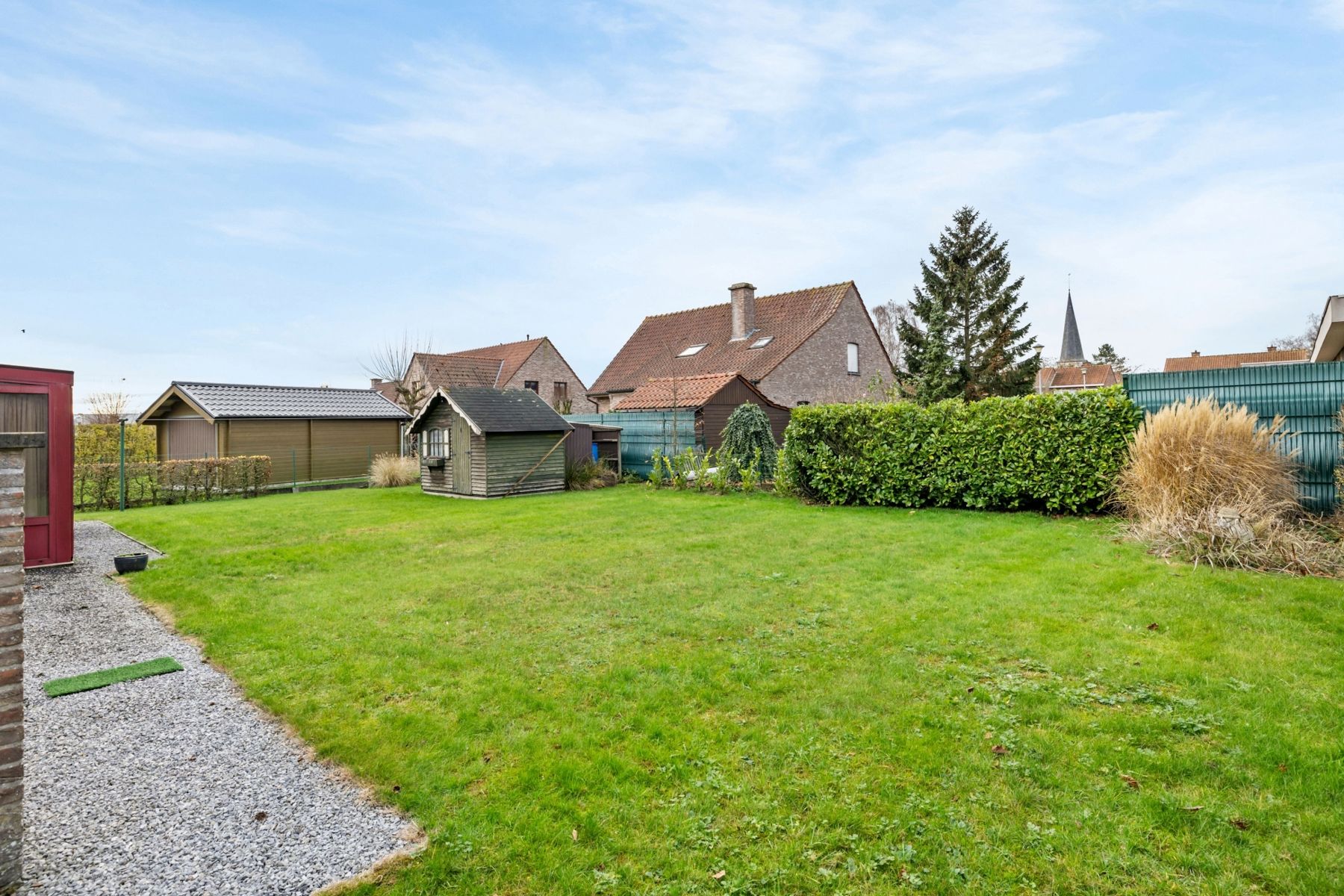 Mooie open bebouwing in centrum Ursel met garage en tuinhuis foto 4