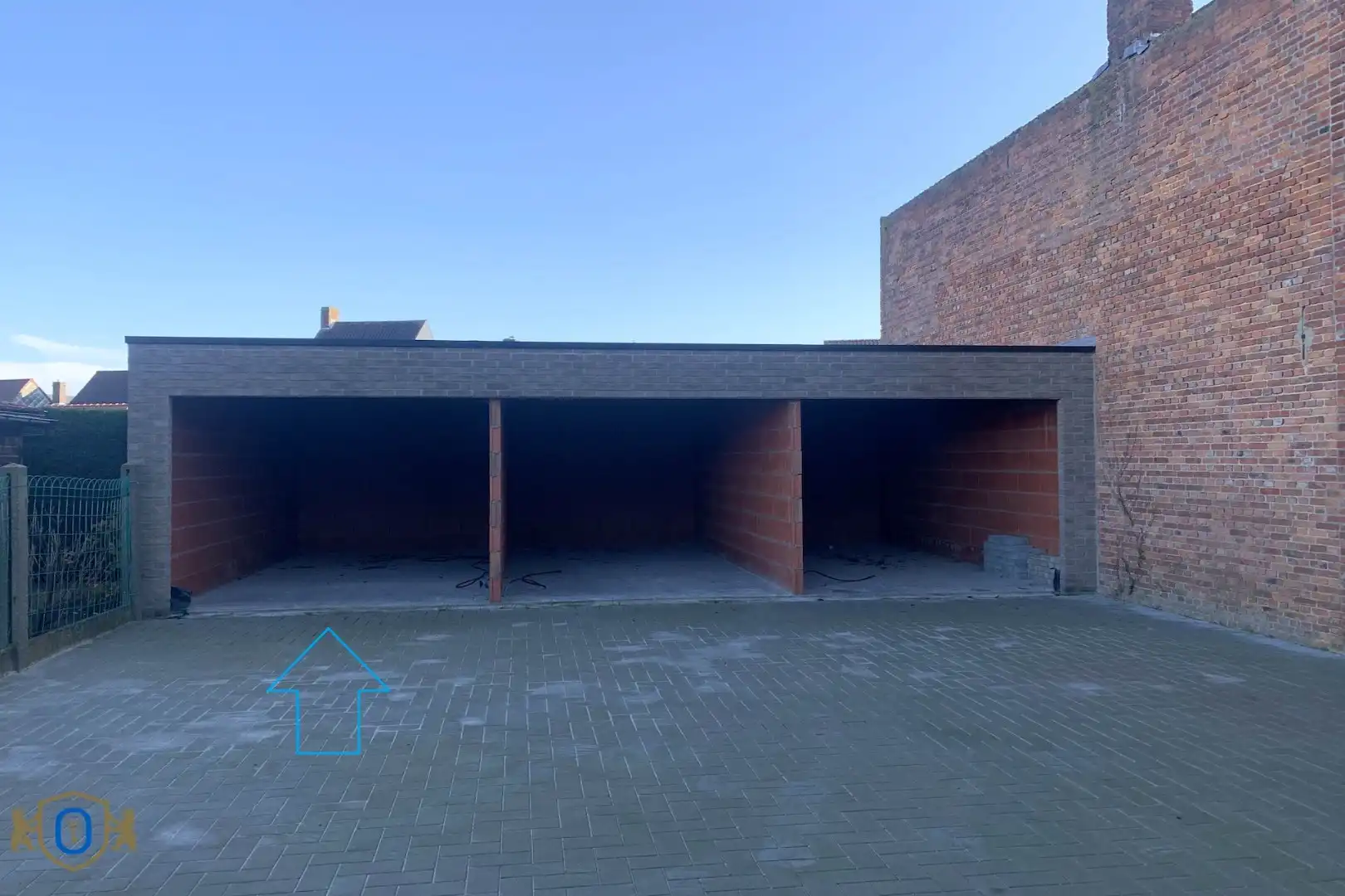 Nieuwbouw garage centrum Oostkamp foto {{pictureIndex}}