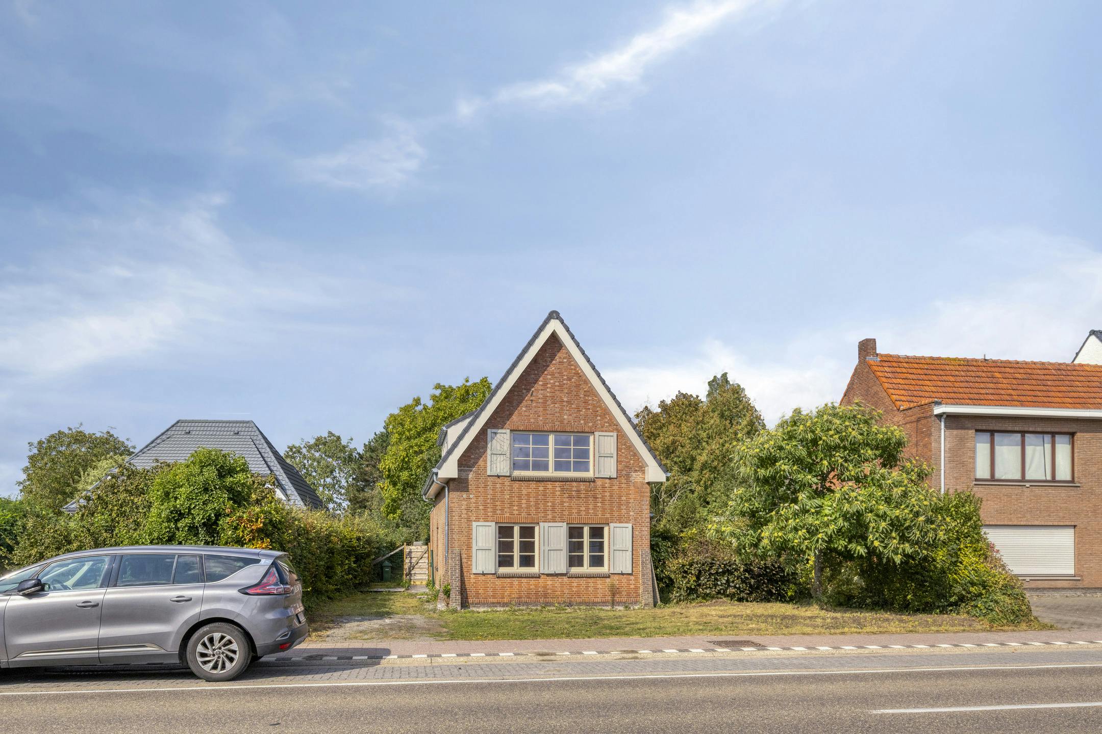 Karaktervol huis te koop nabij dorpskern Oostmalle! foto 2