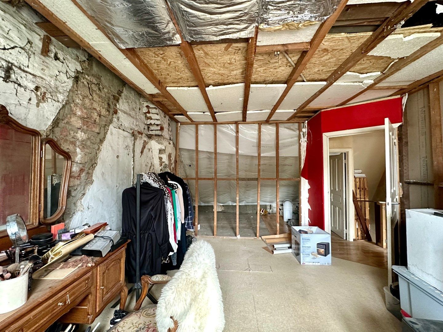 Ruime gezinswoning met 3 à 4 slaapkamers en dubbele garage in Eernegem foto 24